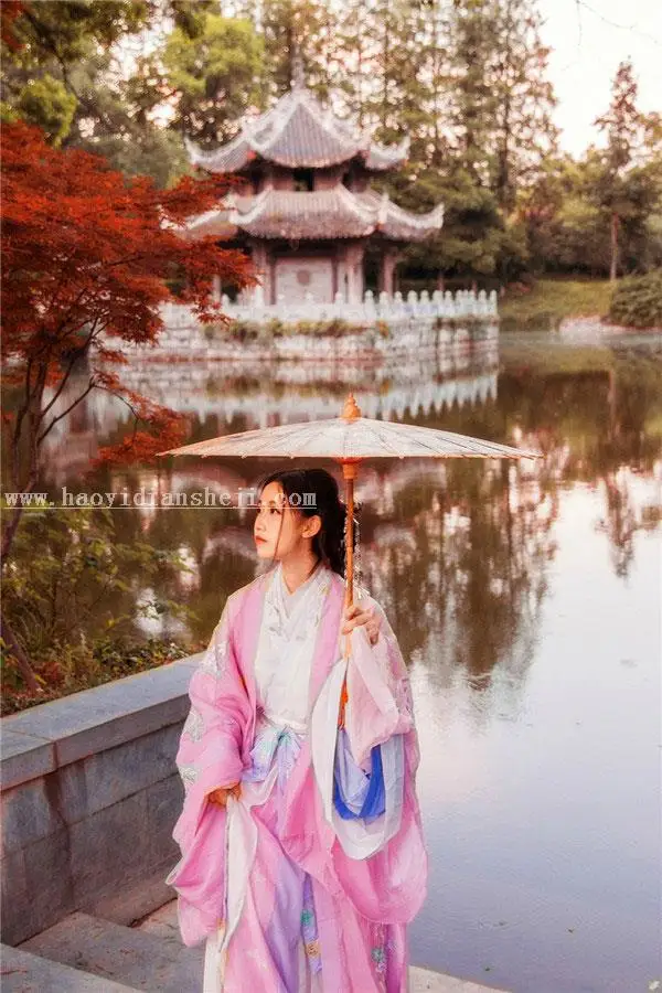 红色秋景，秋季外景人像修图过程_www.haoyidiansheji.com