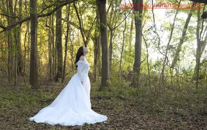 婚纱后期，快速打造唯美秋季外景树林婚纱照片_www.haoyidiansheji.com