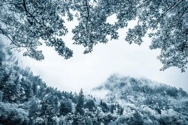 建筑风景，教你调出单色的冷色调风景照片_www.haoyidiansheji.com
