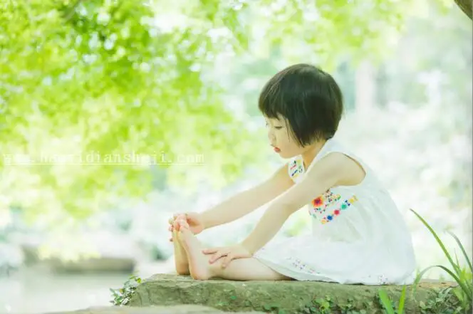 小清新，通过PS调出干净清新的儿童照片_www.haoyidiansheji.com