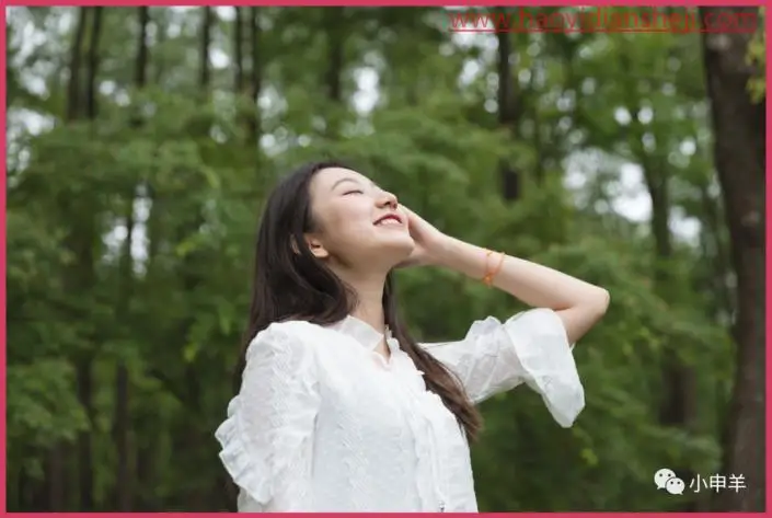 抠人物，抠出户外树林里拍摄的室外人像_www.haoyidiansheji.com