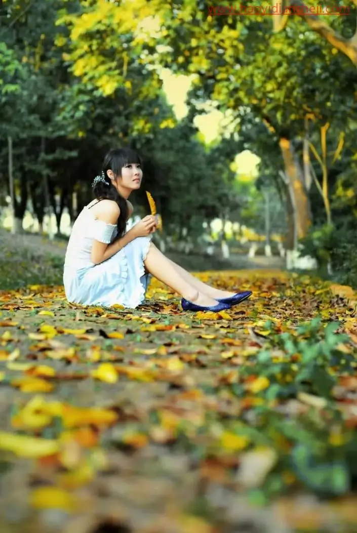 人像调色，给外景人像写真制作浓郁的秋天效果_www.haoyidiansheji.com