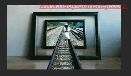 出屏效果，合成人沿着铁路走进画框_www.haoyidiansheji.com