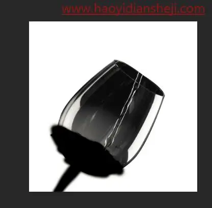 抠玻璃，用PS抠出水流入杯子的图片_www.haoyidiansheji.com