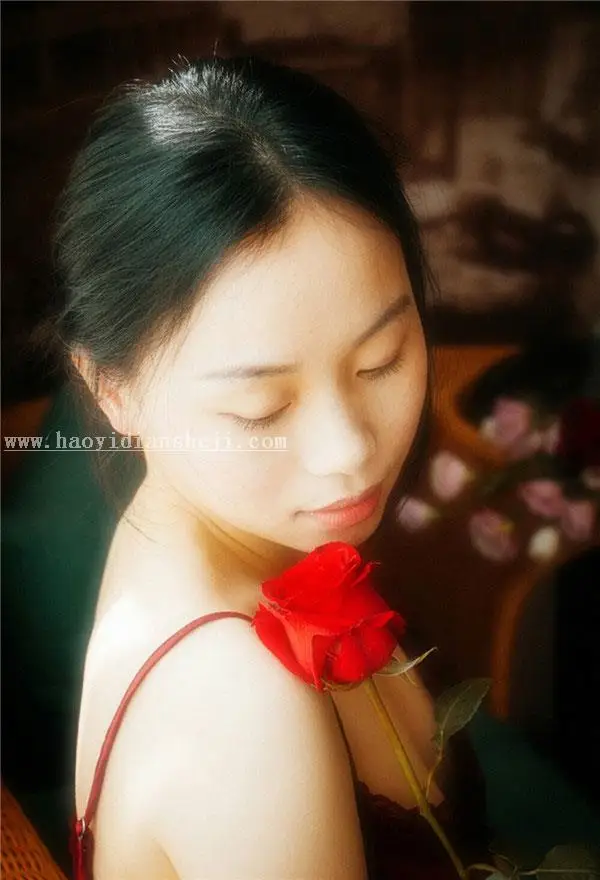 朦胧效果，调出复古港风私房照_www.haoyidiansheji.com