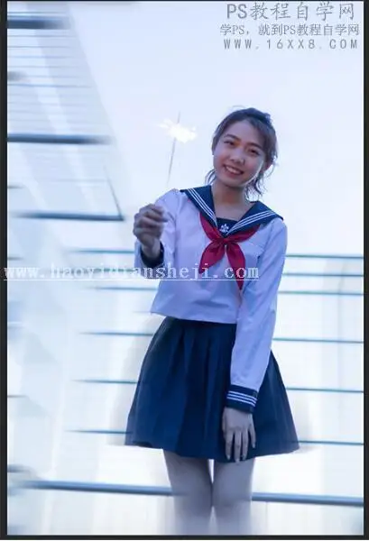 摄影后期，通过PS给夜景拍摄的烟花人像进行调色_www.haoyidiansheji.com