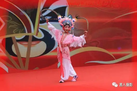 玻璃效果，制作雨后玻璃水珠效果_www.haoyidiansheji.com
