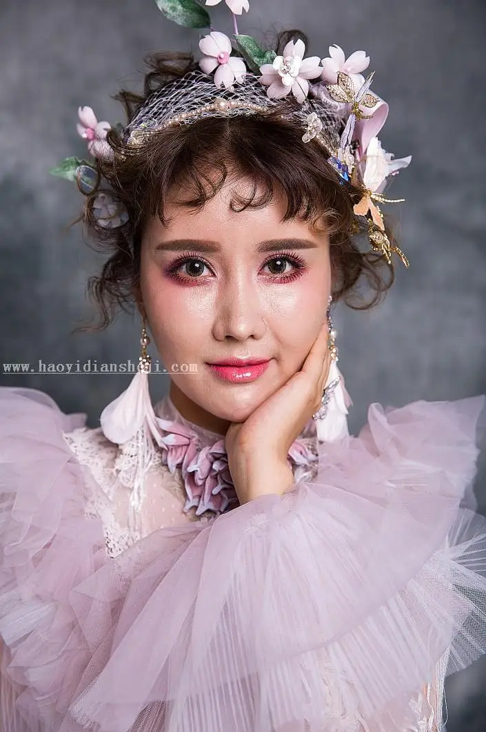 商业修图，用PS给人像进行精细修图_www.haoyidiansheji.com