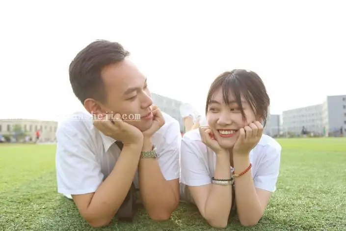 毕业照，小清新毕业照的调色及天空的合成方法_www.haoyidiansheji.com