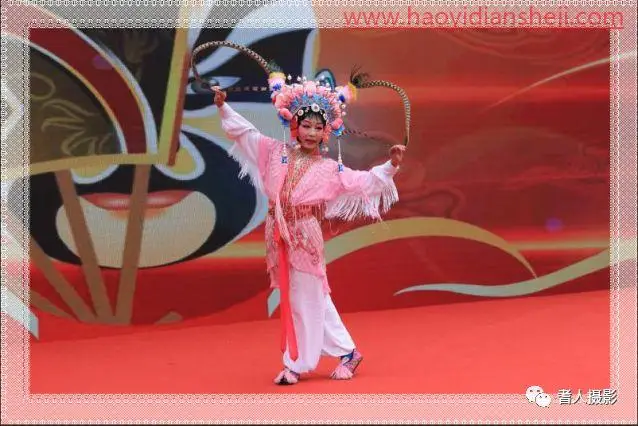 玻璃效果，制作雨后玻璃水珠效果_www.haoyidiansheji.com