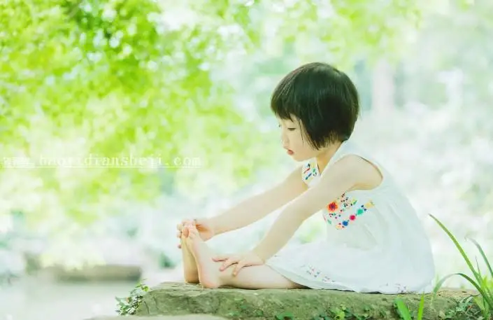 小清新，通过PS调出干净清新的儿童照片_www.haoyidiansheji.com