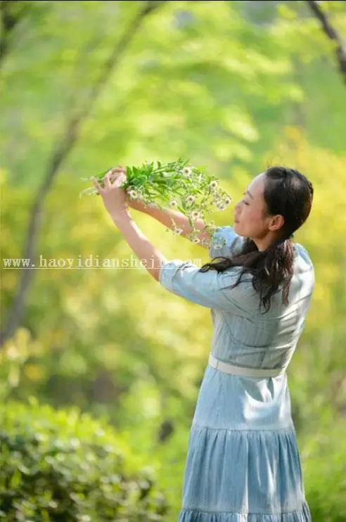 暖黄色，用PS把室外人像调出暖黄的艺术照片_www.haoyidiansheji.com