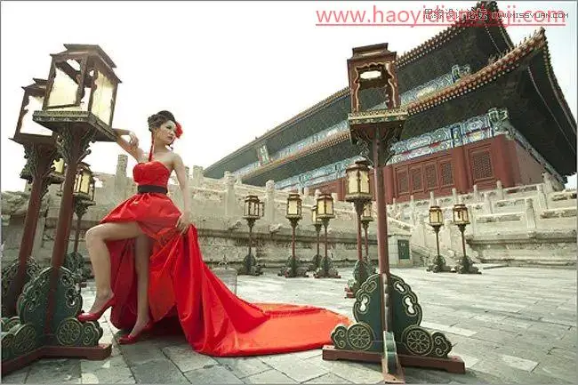 换背景，通过PS给古建筑背景下的人像添加蓝天白云_www.haoyidiansheji.com