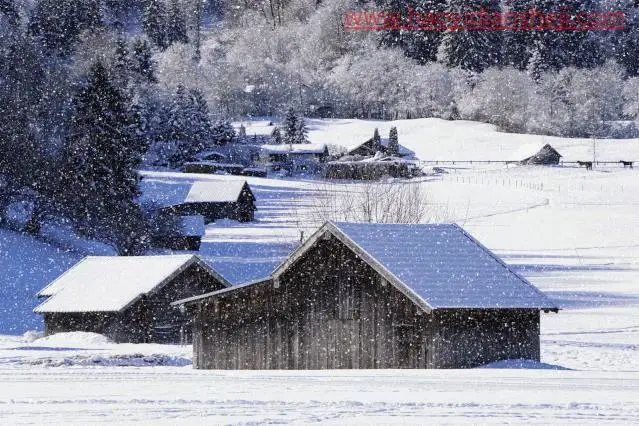 动图教程，制作唯美的冬季下雪动图效果_www.haoyidiansheji.com