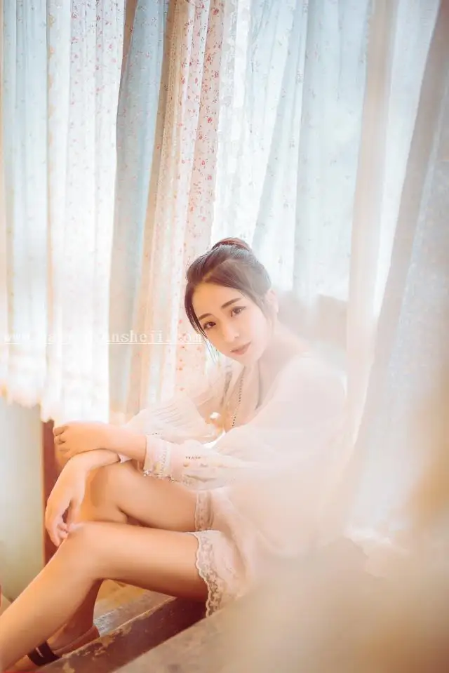 后期制作，用LR调出室内人像柔美梦幻效果_www.haoyidiansheji.com