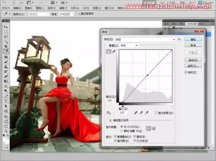 换背景，通过PS给古建筑背景下的人像添加蓝天白云_www.haoyidiansheji.com