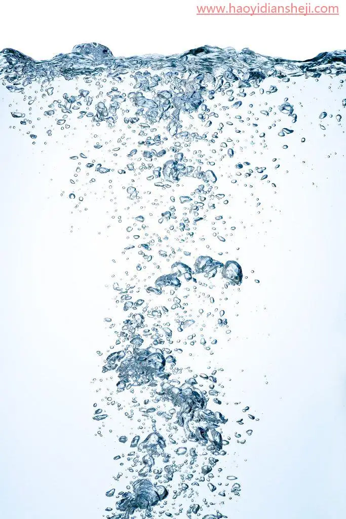 创意合成，制作一款矿泉水海报_www.haoyidiansheji.com