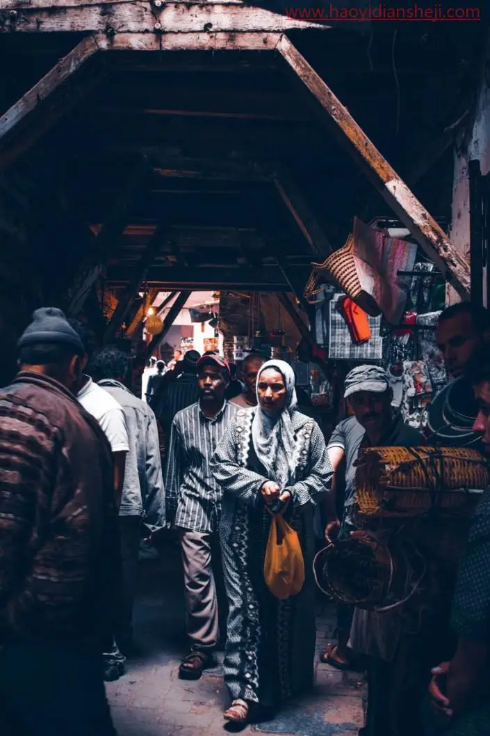 扫街照片，火爆的人文扫街色调调色方法_www.haoyidiansheji.com