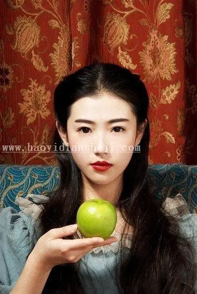 转手绘，打造暗黑风格的美女转手绘_www.haoyidiansheji.com