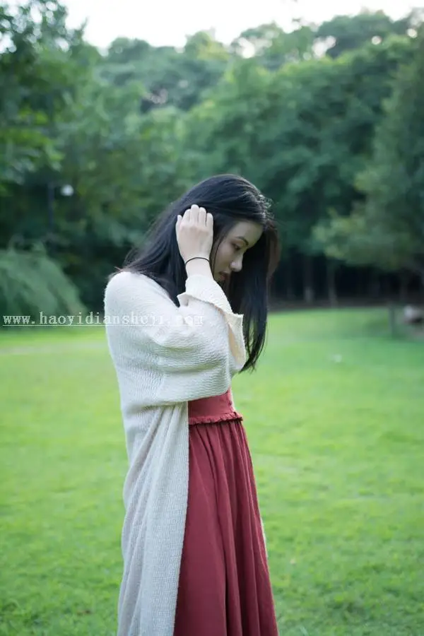 胶片色，用PS把人像调出暗色的胶片质感照片_www.haoyidiansheji.com